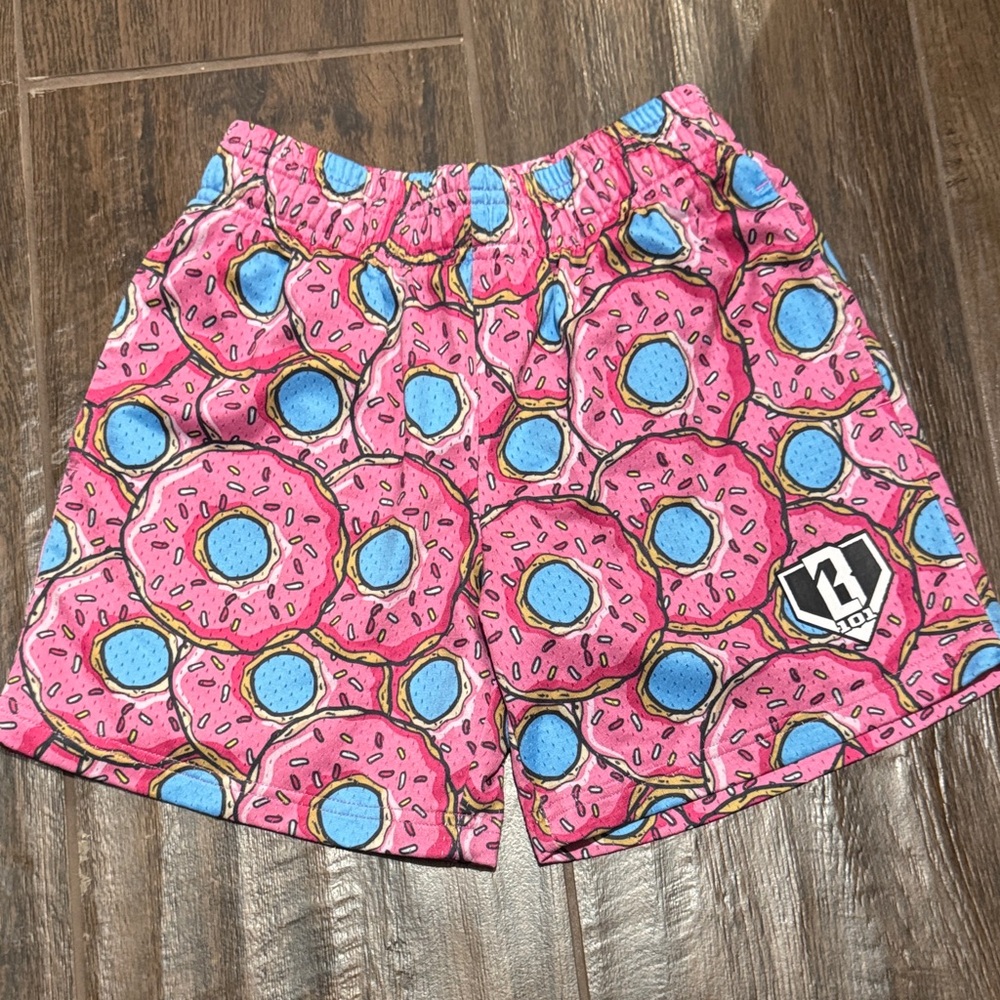 Baseball 101 Donut shorts size YS